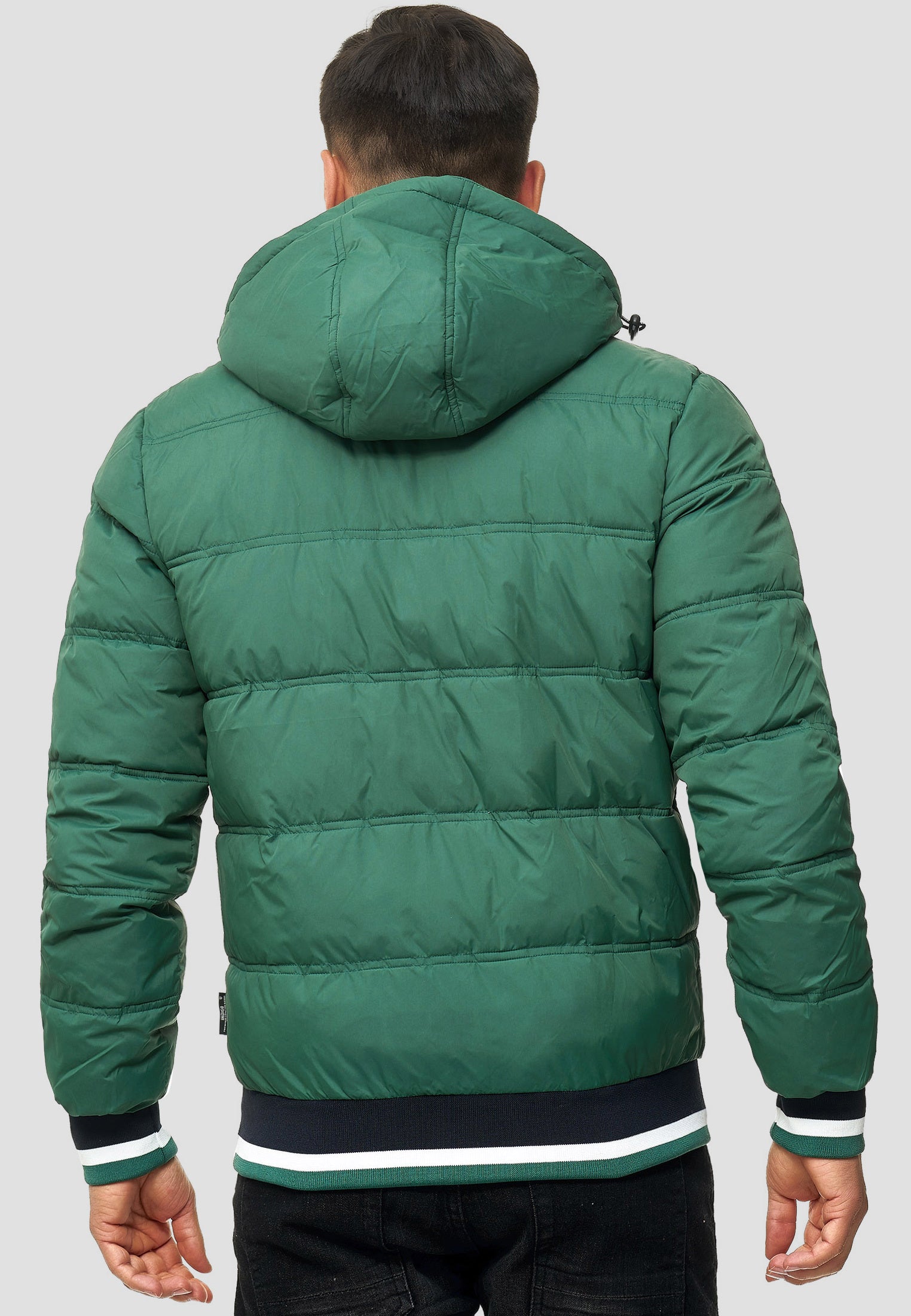 #farbe_smoke-pine