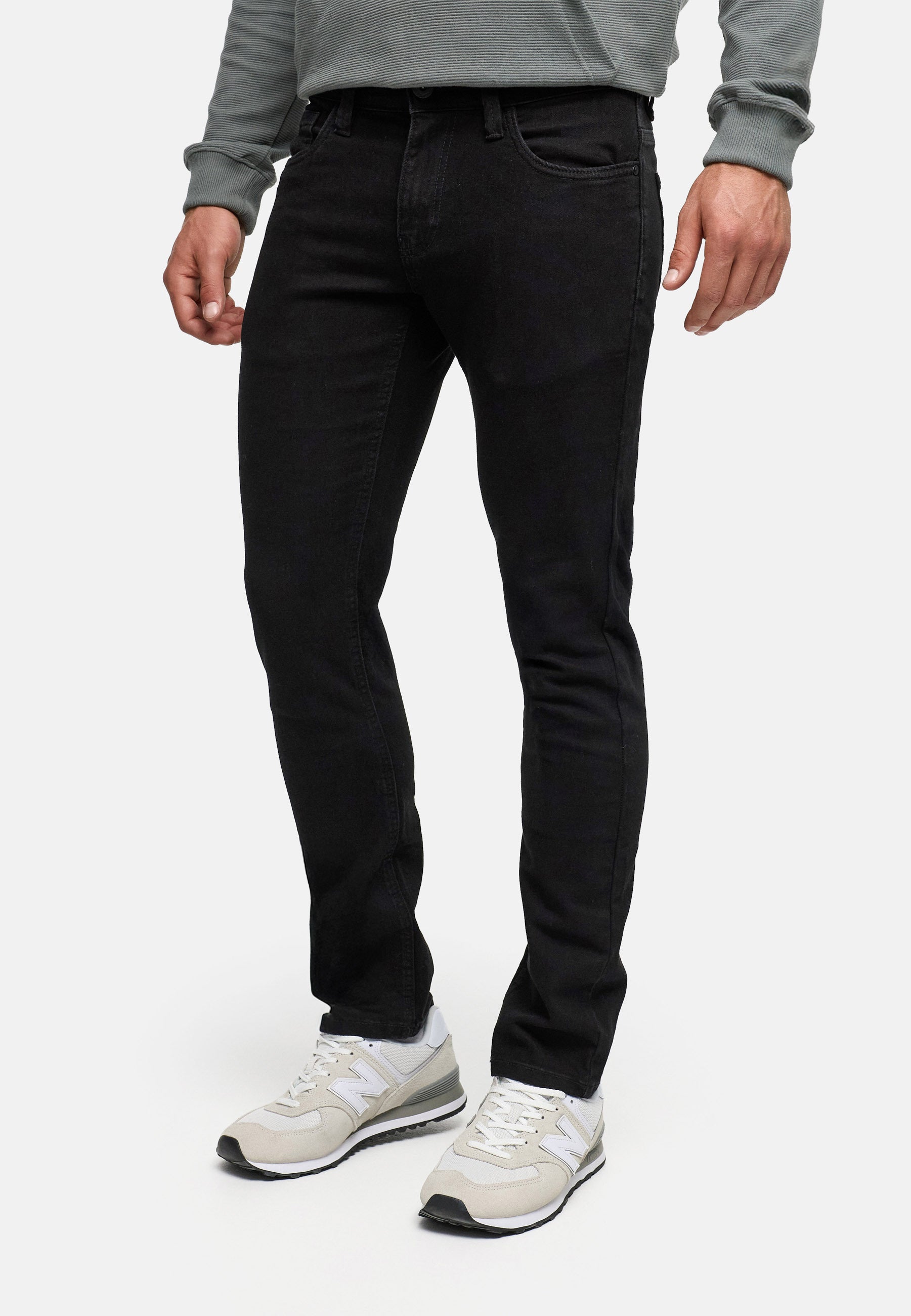 #farbe_ultra-black