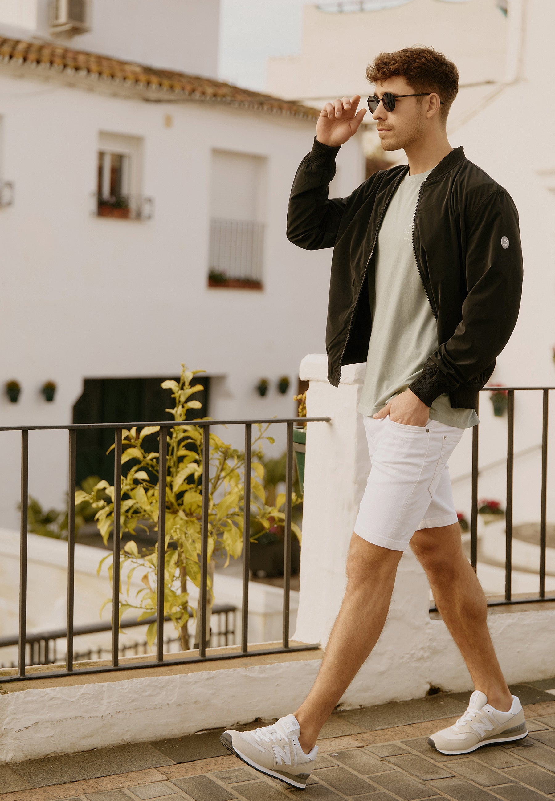 #farbe_offwhite