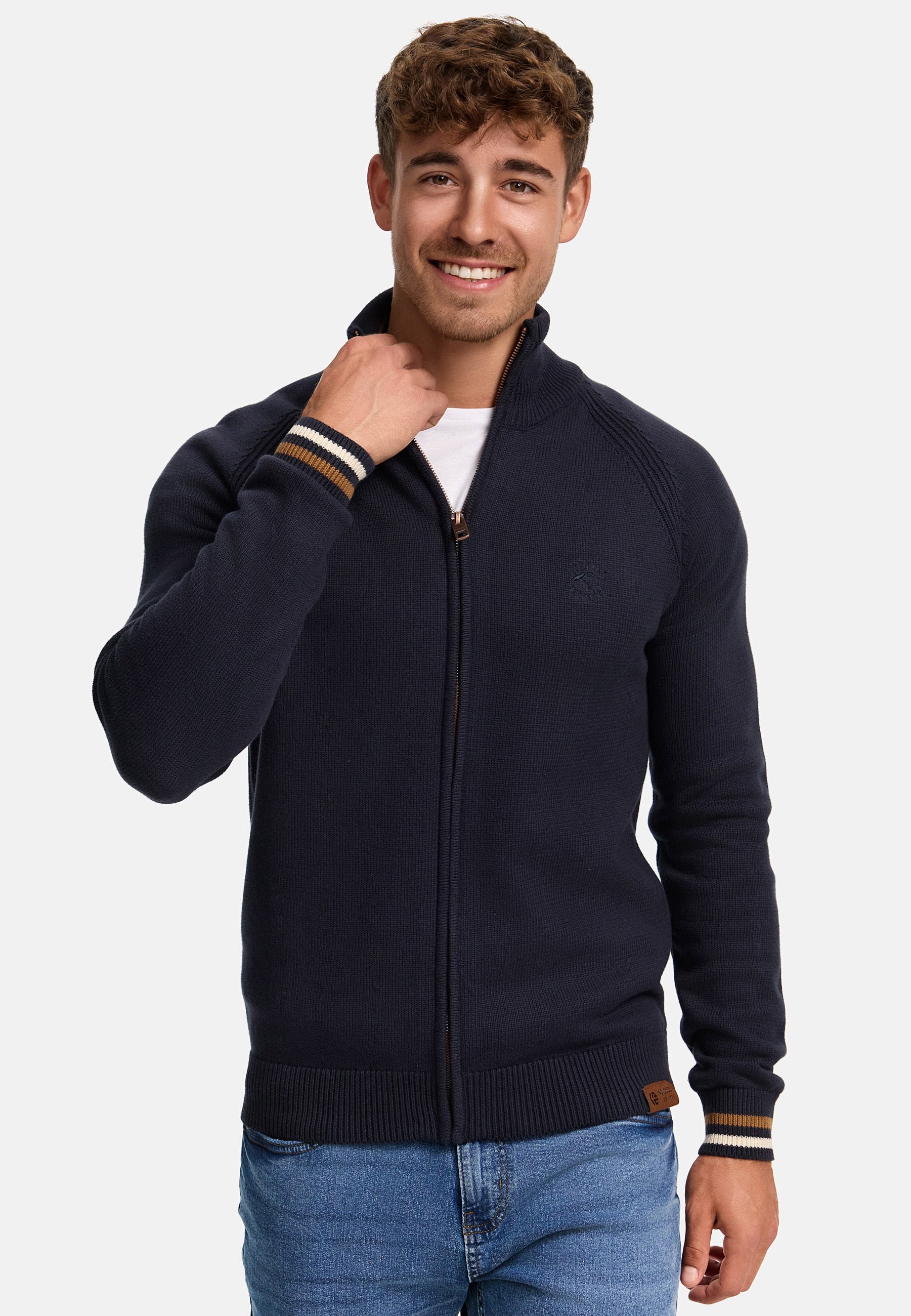 Strickjacke INArutemia Produktbild