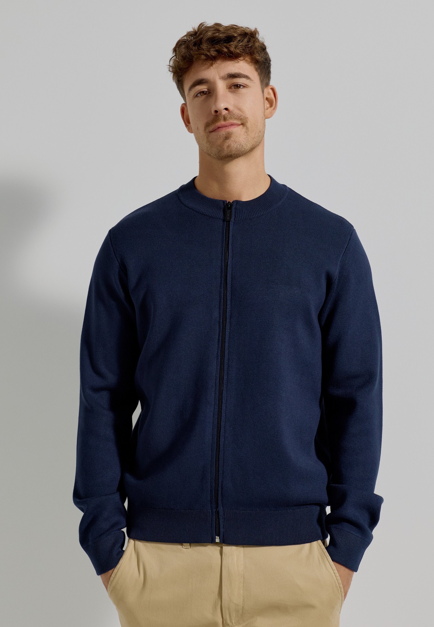 Strickjacke INLaos Produktbild